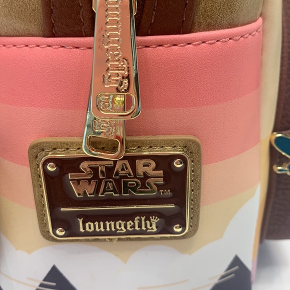 Mandalorian Star Wars loungefly backpack - Picture 11 of 13